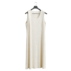 Hanging Elegant Dress 01